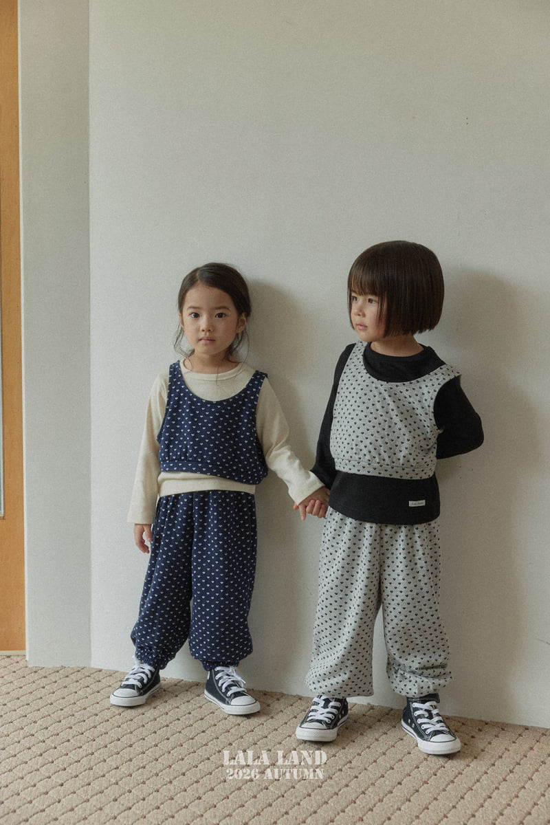 Lalaland - Korean Children Fashion - #littlefashionista - Heart Jogger Pants - 10