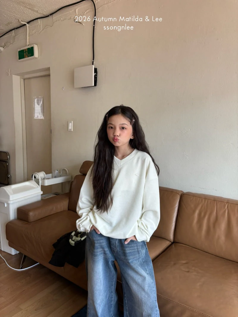 Matilda & Lee - Korean Children Fashion - #discoveringself - V-Neck Sweatshirt - 5