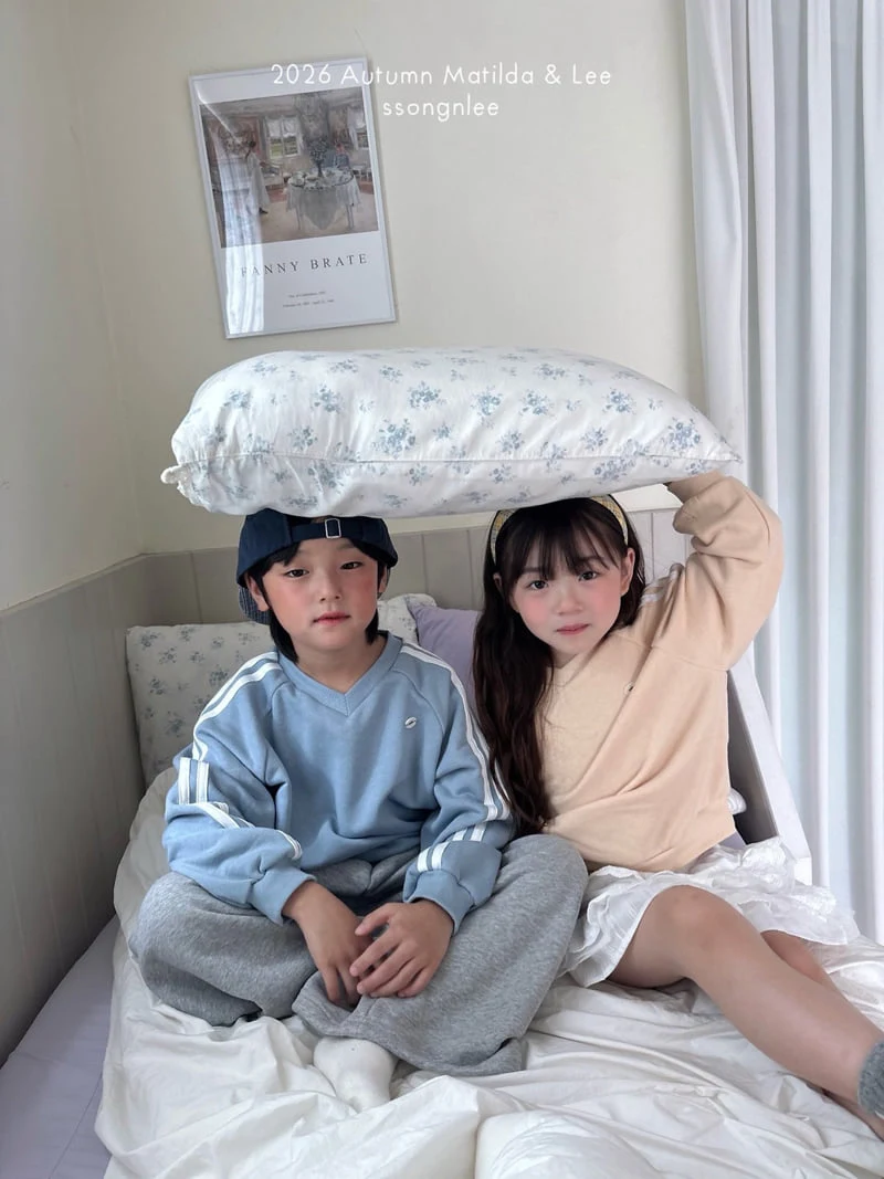 Matilda & Lee - Korean Children Fashion - #littlefashionista - Snug Two-Line Sweatshirt - 11