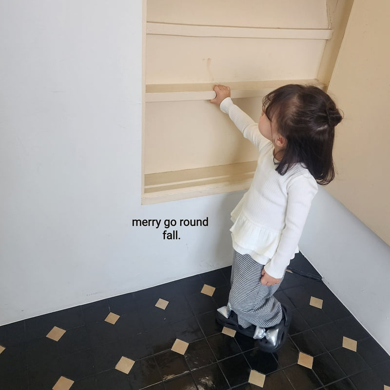 Merry Go Round - Korean Children Fashion - #discoveringself - 2-Tier Ruffle Tee - 8