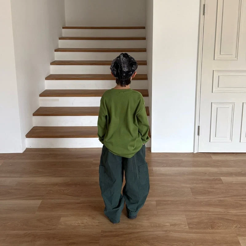 Middle Name - Korean Children Fashion - #prettylittlegirls - Big Pocket Cargo Pants - 8