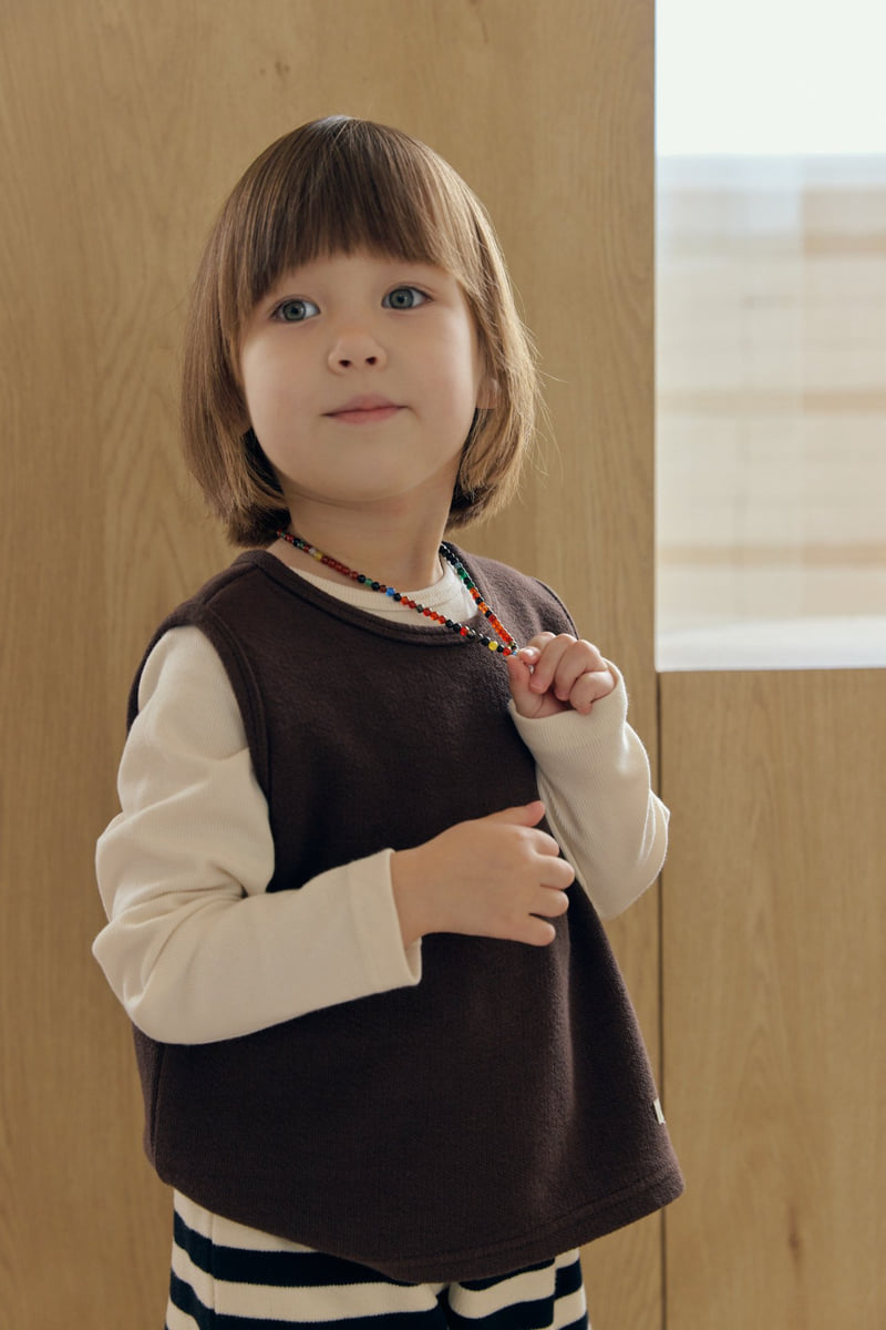 Mome - Korean Children Fashion - #discoveringself - Button 2-Sided Vest - 4