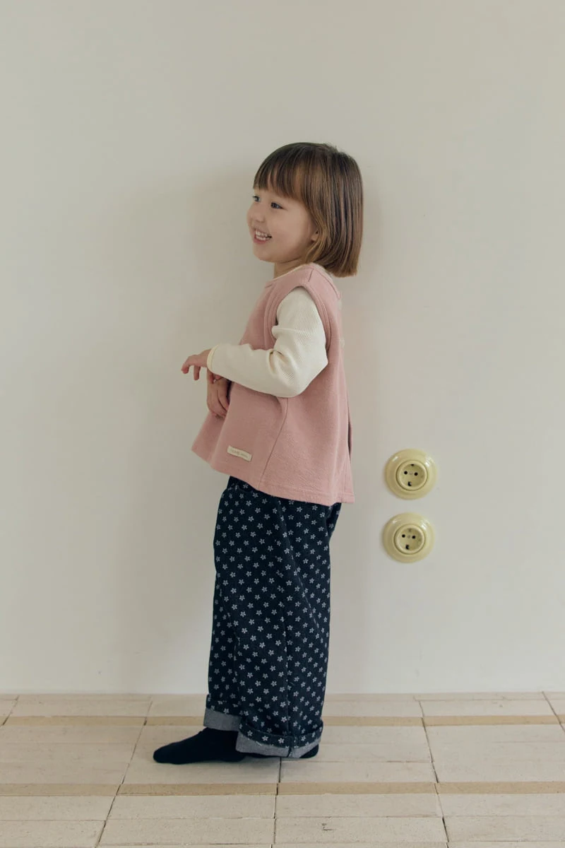 Mome - Korean Children Fashion - #kidzfashiontrend - Button 2-Sided Vest - 7