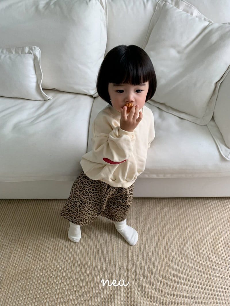 Neu - Korean Children Fashion - #childofig - Heart Patch Sweatshirts - 11