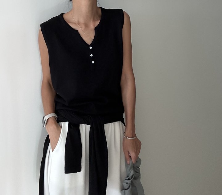Ripple - Korean Women Fashion - #momslook - Johnny Button Knit - 5