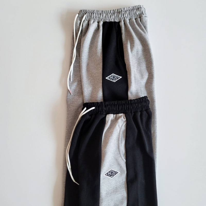 Black Label Color Block Wide Pants by Riwoo Riwoo for Child - view 9