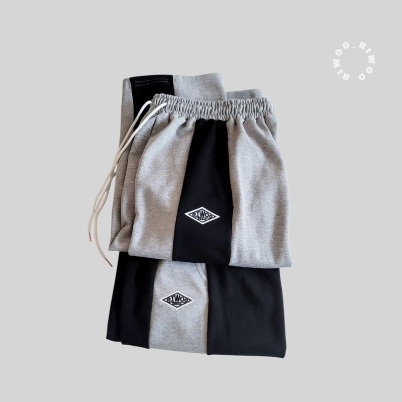 Black Label Color Block Wide Pants by Riwoo Riwoo for Child - view 11