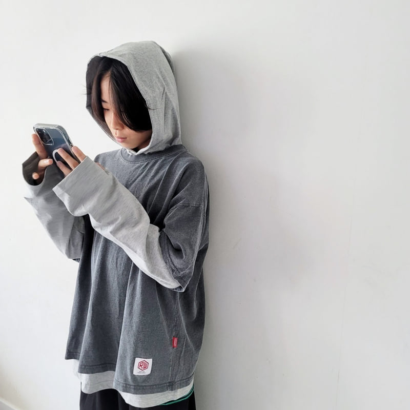 Layered Slim Finger Hoodie by Riwoo Riwoo for Child - view 6