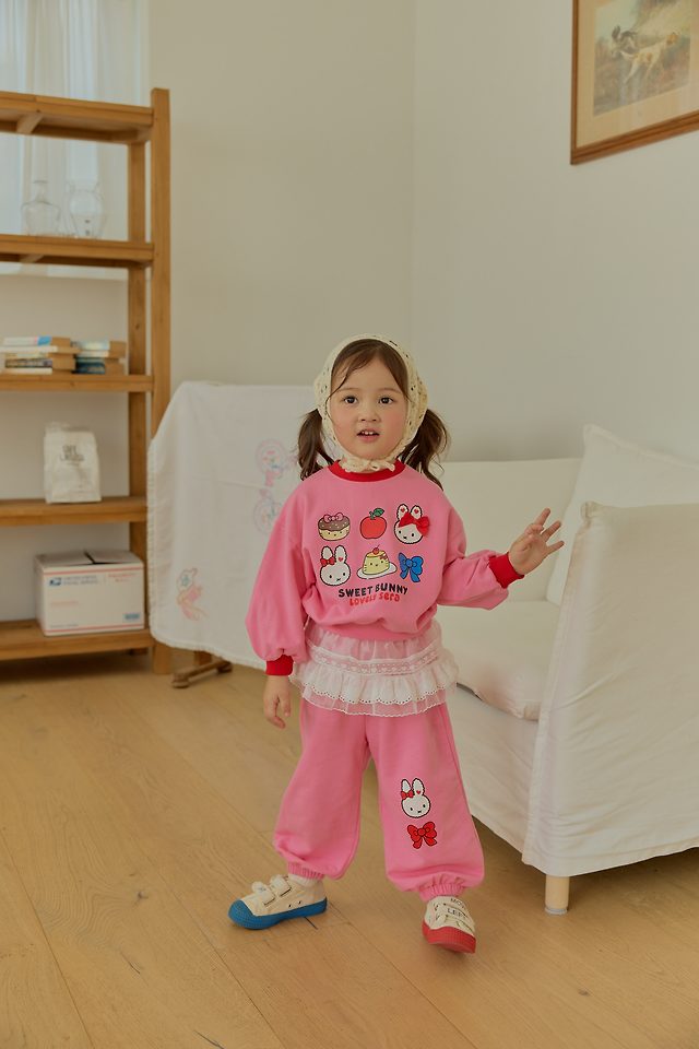 Sera - Korean Children Fashion - #fashionkids - Pudding Warm-Up Set