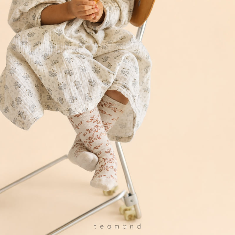 Teamand - Korean Children Fashion - #kidsstore - Garden Knee Sock Set