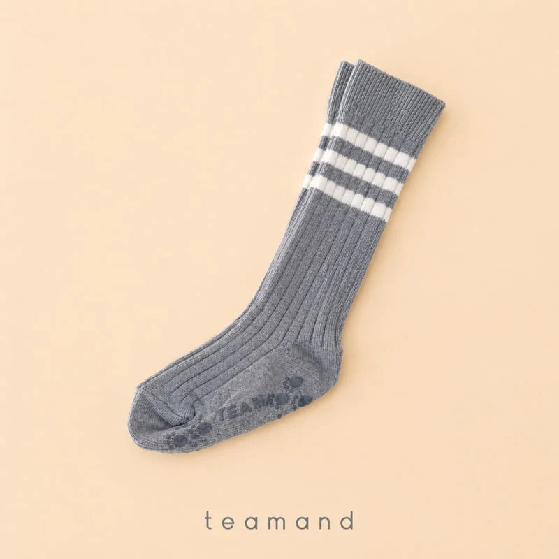 Teamand - Korean Children Fashion - #kidzfashiontrend - 3-Line Ribbed Knee Socks - 2
