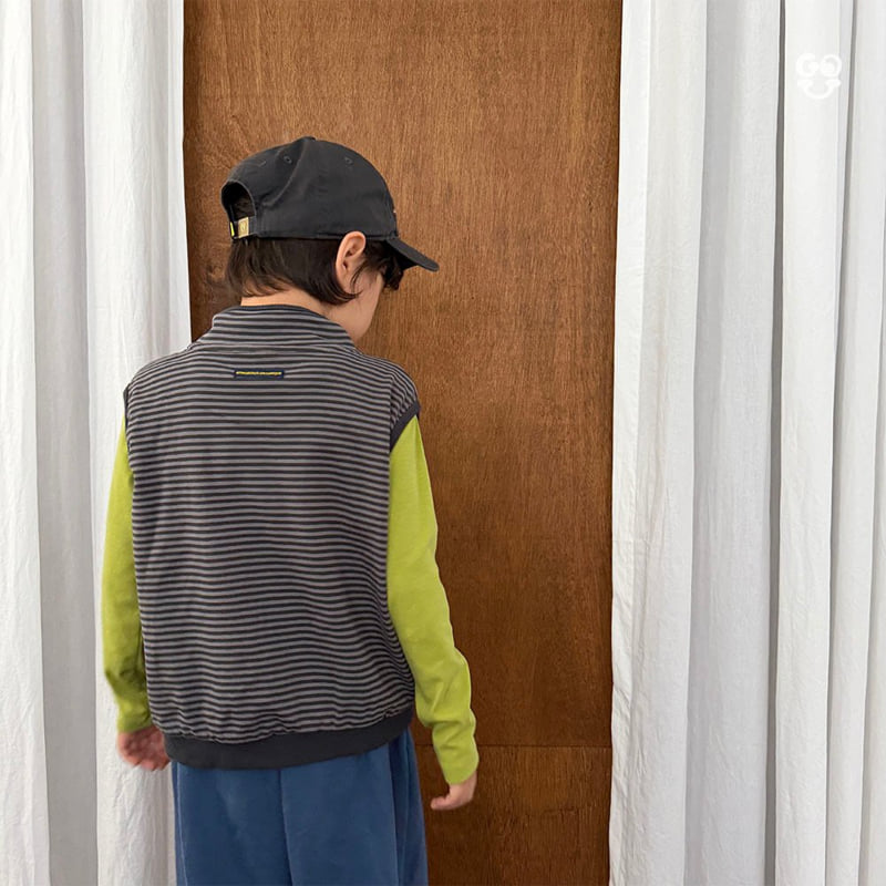 go;u - Korean Children Fashion - #magicofchildhood - Stripe Play Vest - 9