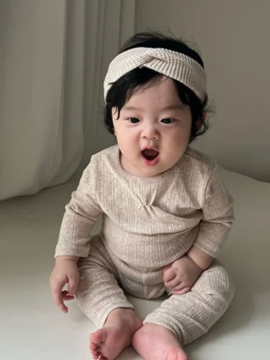 Shirring Eyelet Top & Bottom Set by BBABBA for Baby - catalog view