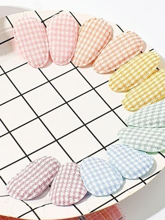 Hound Mini Check Snap Hair Clip Set Hound Mini Check Snap Hair Clip Set by Choco Maru for Child - catalog view