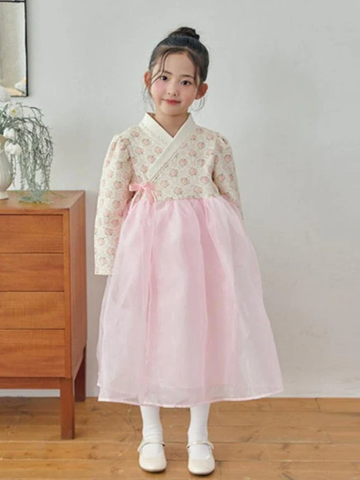 Goun Hanbok Goun Hanbok by Bbb for Child - catalog view