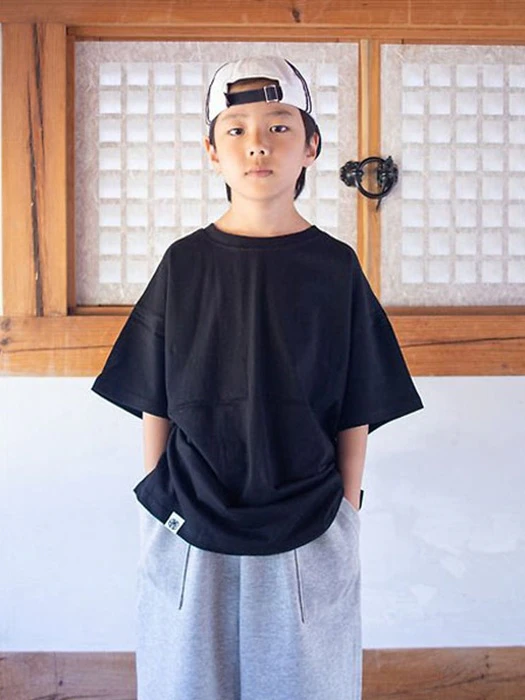 Side Slit Short Sleeve Boxy Tee Side Slit Short Sleeve Boxy Tee by Ame for Child - catalog view