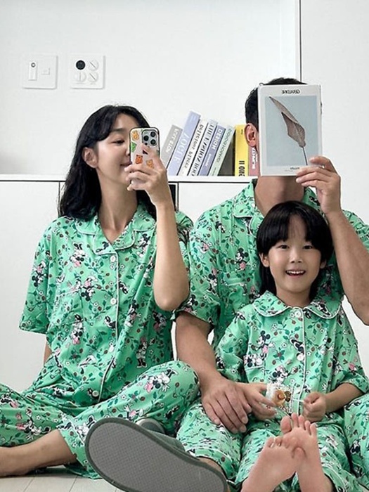 Green DS Sleepwear (mom & dad) Green DS Sleepwear (mom & dad) by Little Rabbit for Mom + child - catalog view