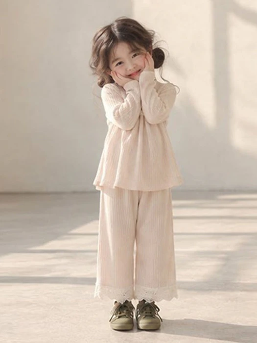Ray Top & Bottom Set by Flower J for Child - catalog view