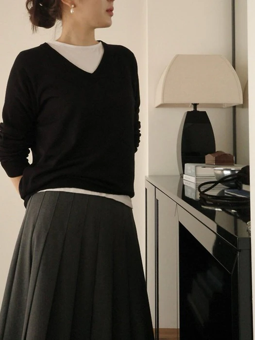 Silk wool V neck knit Silk wool V neck knit by Moani for Women - catalog view