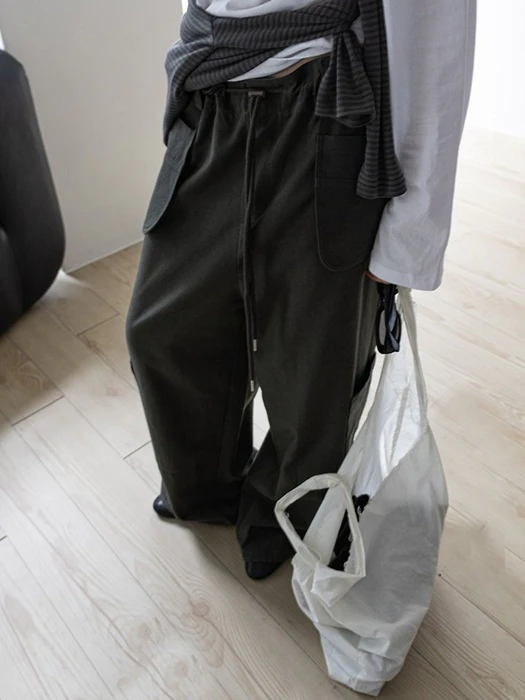 Peach-Washed Multi-Pocket Cargo Wide Pants by Inssense for Women - catalog view