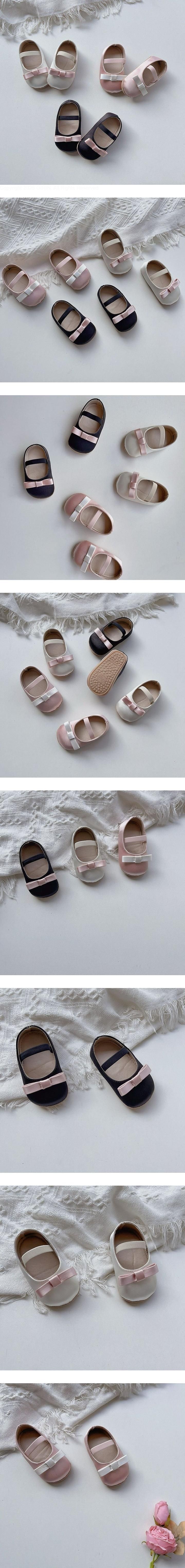 Small Ribbon Angel Shoes by Ante J for Baby - view 1