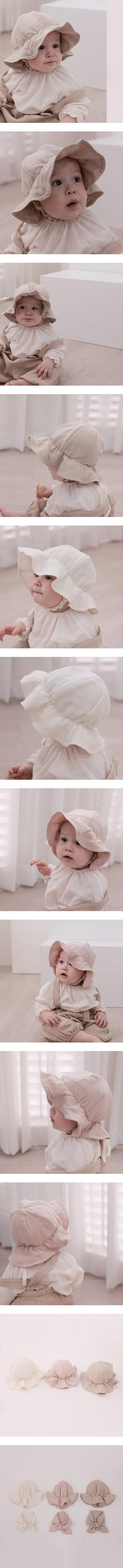 Doff Gauze Flared Bucket Hat by Apple Cat for Baby - view 1