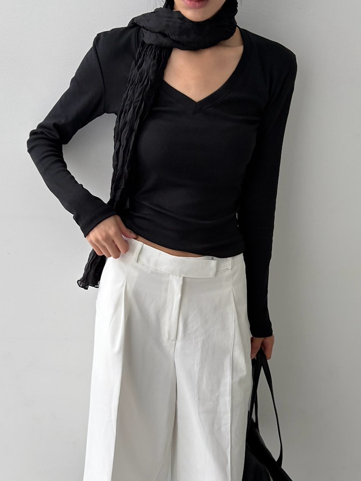 V-neck Slim Long Sleeved Tee by Cover for Women - view 6