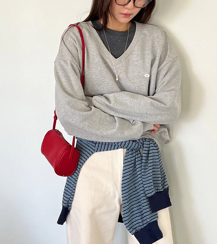 V Sweatshirt by Diana for Women - view 6