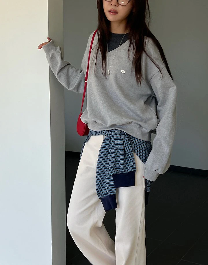 V Sweatshirt by Diana for Women - view 8