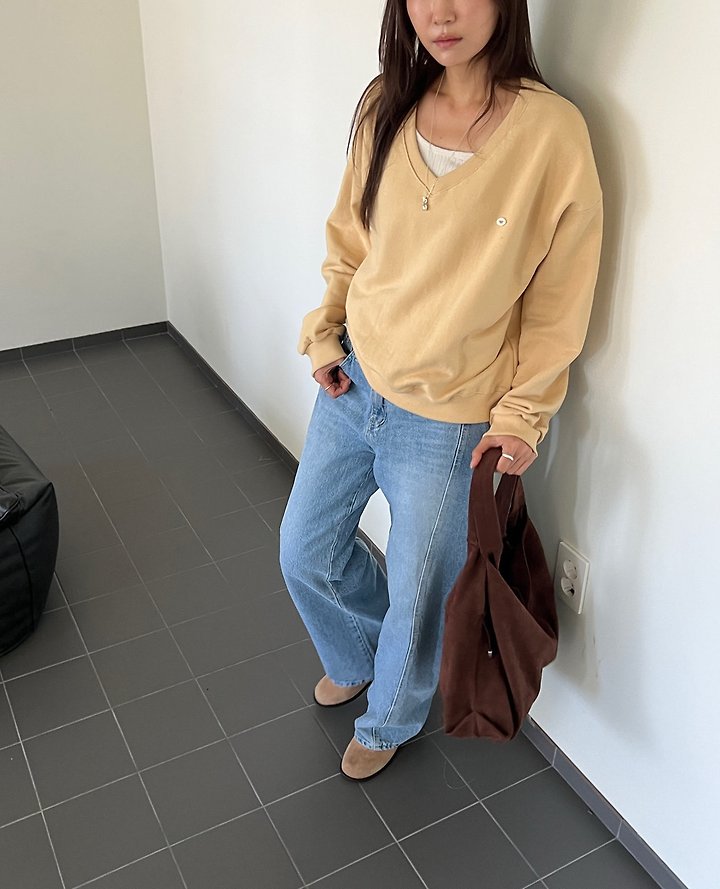 V Sweatshirt by Diana for Women - view 2