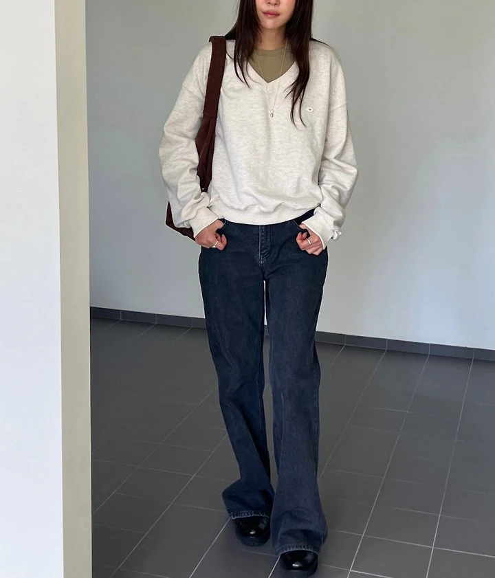 V Sweatshirt by Diana for Women - view 5