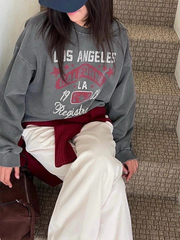 La Pigment Sweatshirt by Diana for Women - view 1