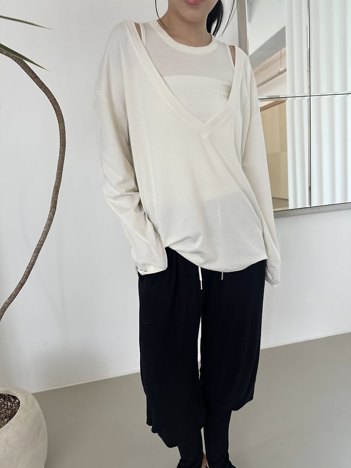 Moment Deep V-Neck Tee by Dress U for Women - view 6