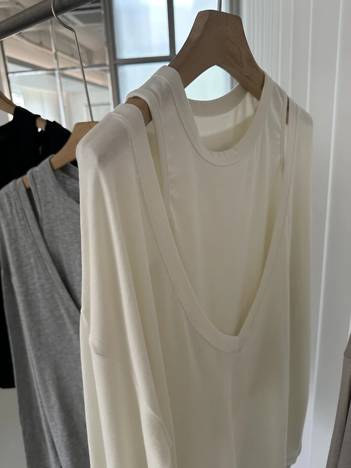 Moment Deep V-Neck Set by Dress U for Women - view 1