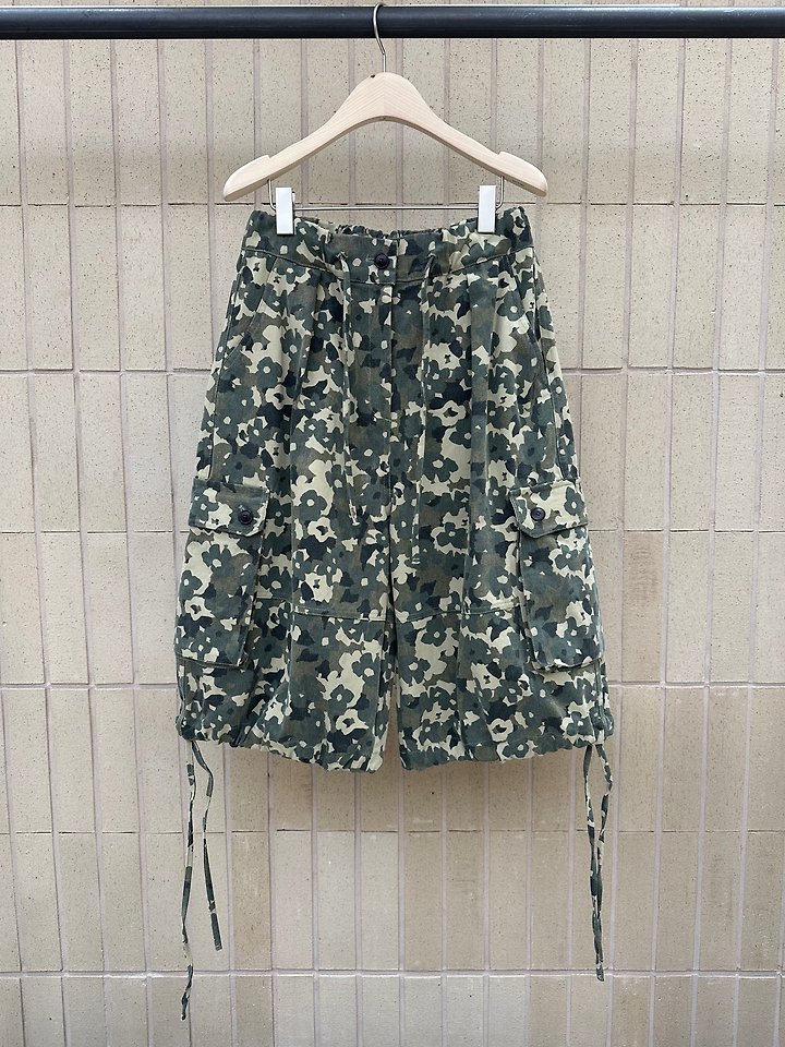 How 3/4 Cargo Pants by Foset for Women - view 1