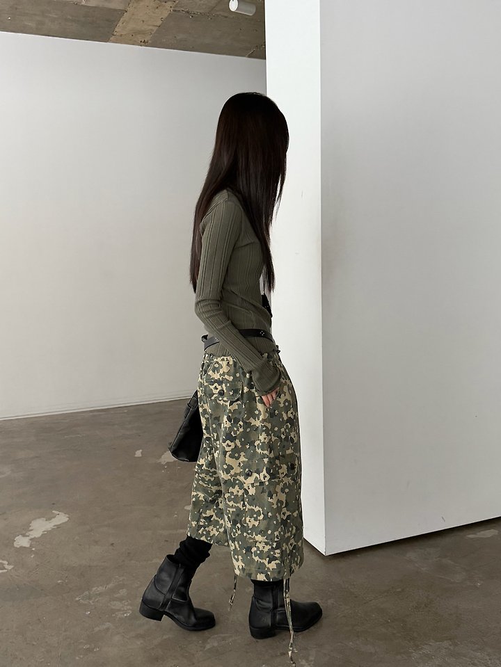 How 3/4 Cargo Pants by Foset for Women - view 11