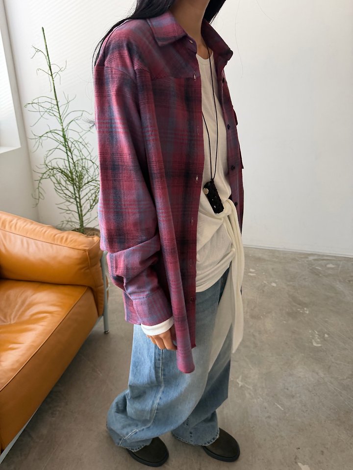 Mark Knot Tee by Foset for Women - view 8