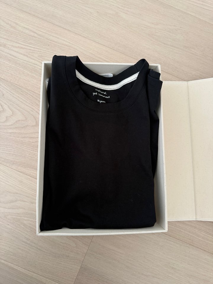 Harri Slit Tee by Hiyann for Women - view 6