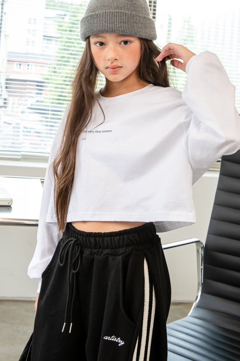Luar Crop Tee by I Love Jesus for Child - view 1