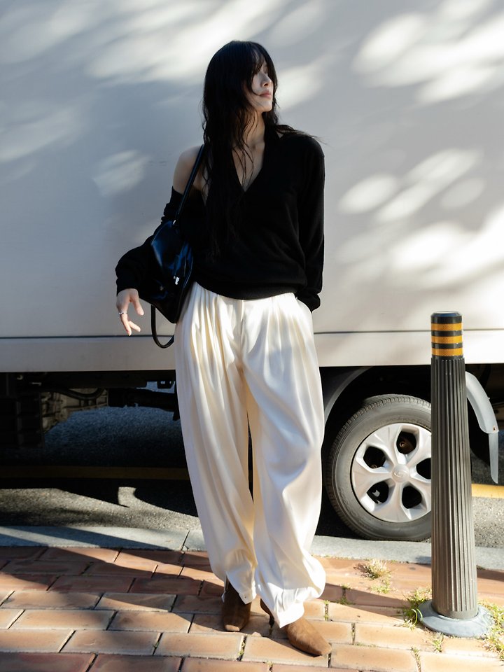 Wool Blended Pleated Pintuck Wide Harem Pants by Inssense for Women - view 7