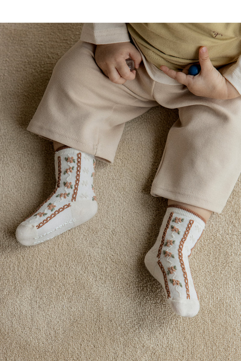 Zeffrin Baby Socks (set of 5) by Kids Clara for Baby - view 4