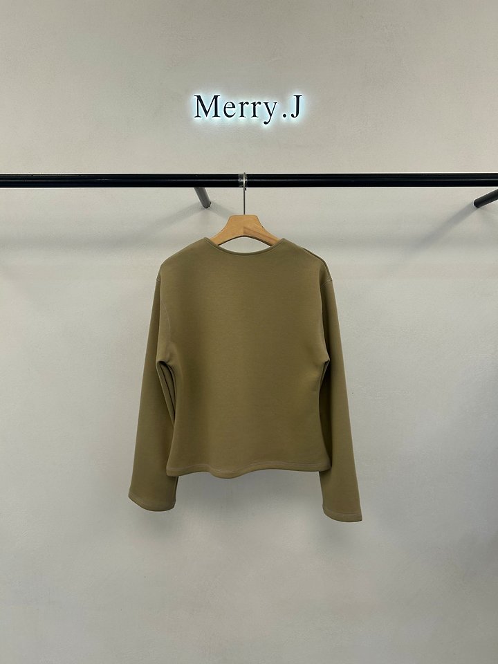 Flat V-Neck Tee + Flat Long Skirt by Merry J for Women - view 8