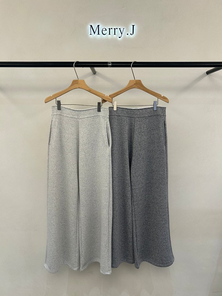 Chocochip Cowl Off-Shoulder Tee + Chocochip Pants by Merry J for Women - view 7