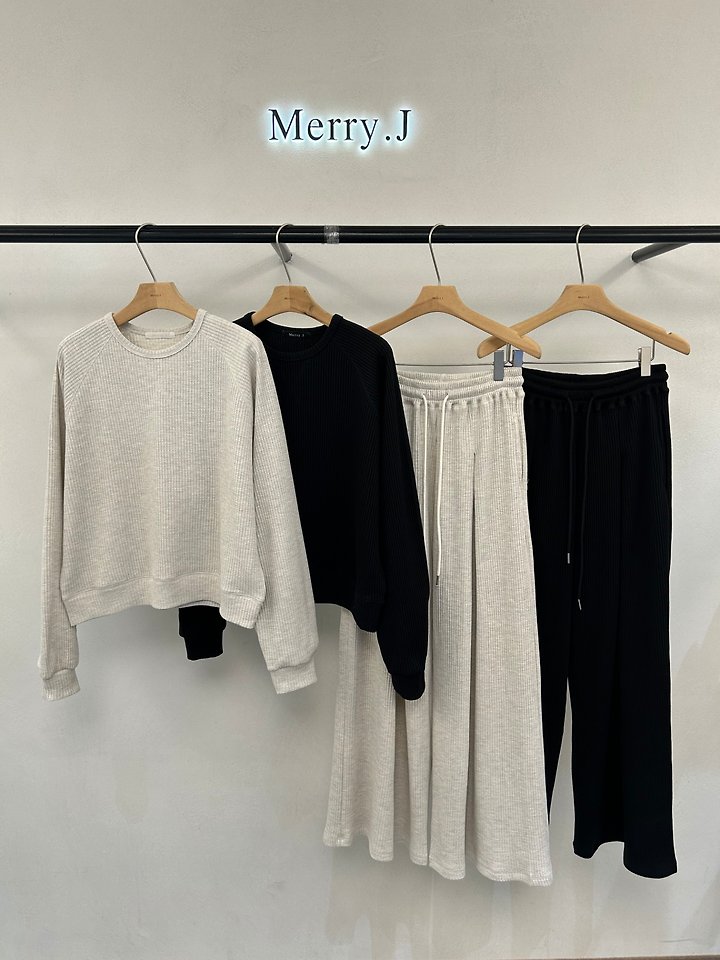 Waffle Sweatshirt + Waffle Box-Pleated Pants by Merry J for Women - view 3