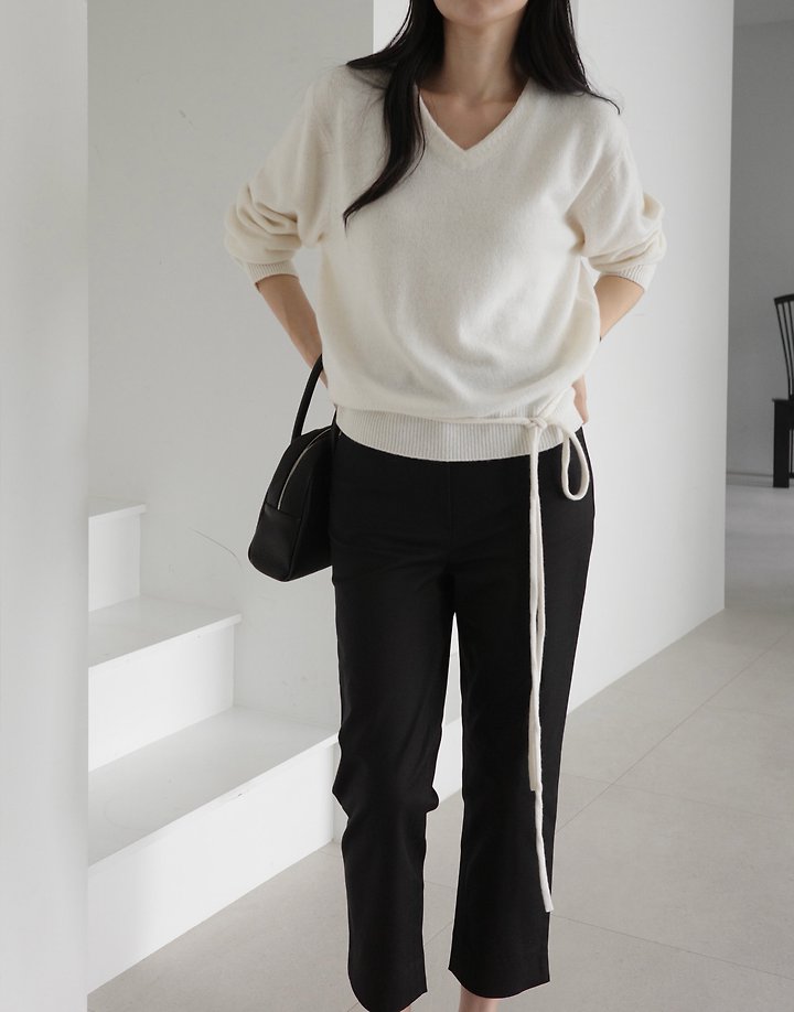 wool cashmere V neck lobe knit by Moani for Women - view 5