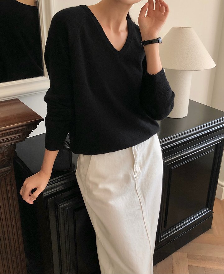 V neck wool cashmere knit by Moani for Women - view 1