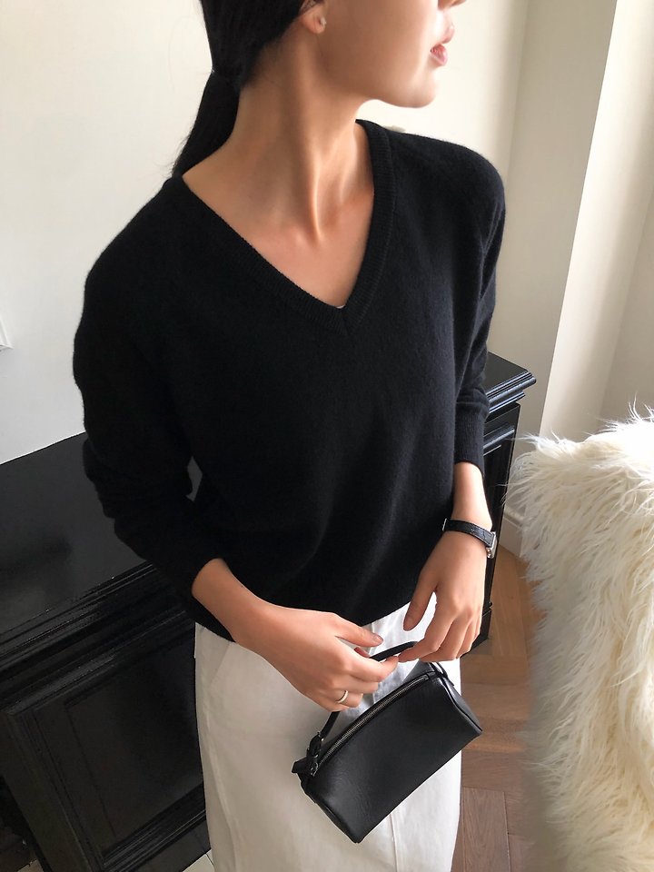 V neck wool cashmere knit by Moani for Women - view 3