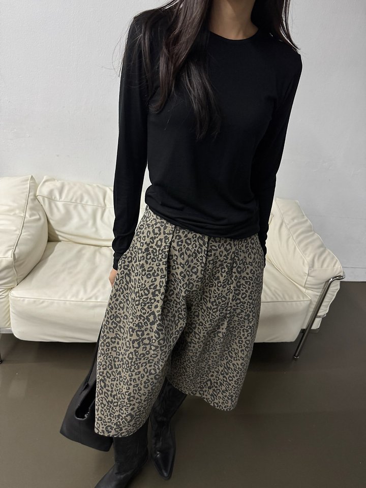 Ash Wool Tee by Neroli36 for Women - view 6