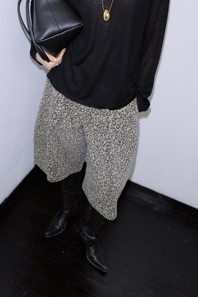 H Leopard Bermuda Pants by Neroli36 for Women - view 4