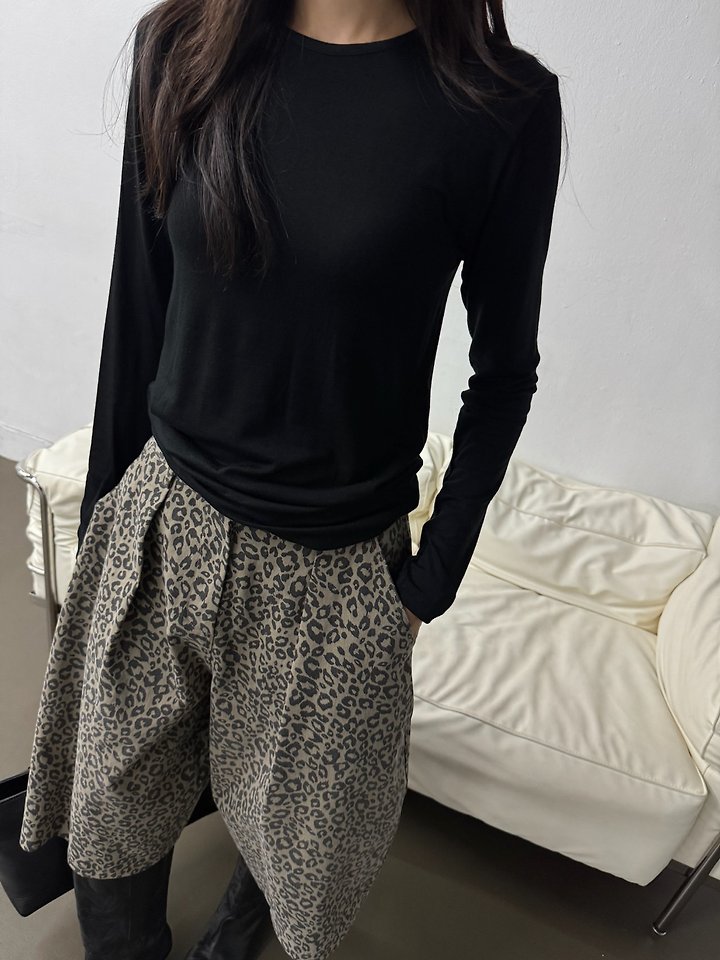 Ash Wool Tee by Neroli36 for Women - view 7